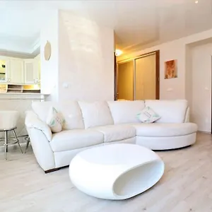 https://apartment-sofia.marianskelaznehotels.net