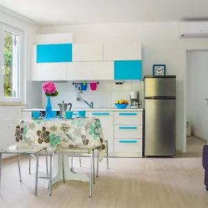 https://apartments-punta-by-sea.in-istria.net